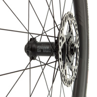 Komplet kół F4D FCC (45MM) SP 24H/24H UD MBL DT240 2:1 DBCL 12MM TA SRAM (opona)