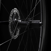 Komplet kół RYOT33 SET FCC (33MM) SP 24H/24H MBL DT240 EXP 2:1 DBCL 12MM TA (opona)