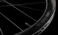 Komplet kół RAW GLOSSY SET FCC (44MM) 21H/21H FFWD/CERAMICSPEED 2:1 DBCL 12MM TA