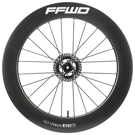 Komplet kół RYOT77 SET FCC (77MM) WHT SP 24H/24H FFWD N/GAGE 2:1 12MM TA (opona)