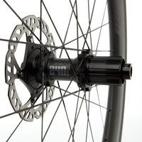 Komplet kół F4D FCC (45MM) SP 24H/24H UD MBL DT240 2:1 DBCL 12MM TA SRAM (opona)